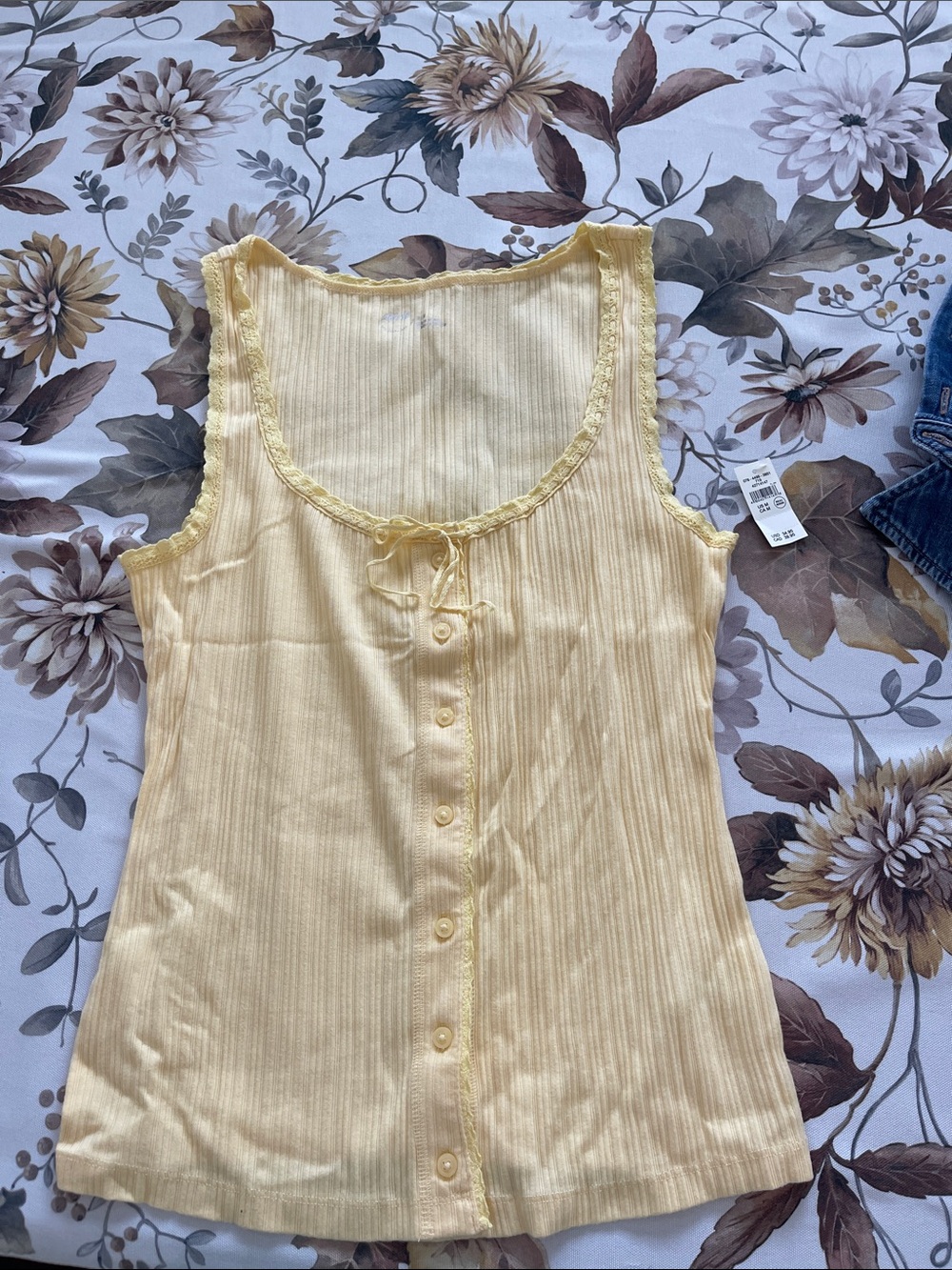 aerie Light Yellow Ribbed Button-Front Tank with Lace Trim